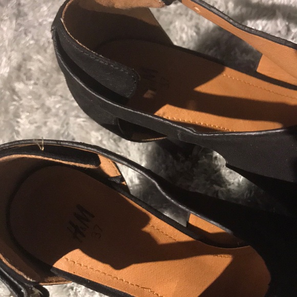 H&M Black high heel shoes - Picture 2 of 4